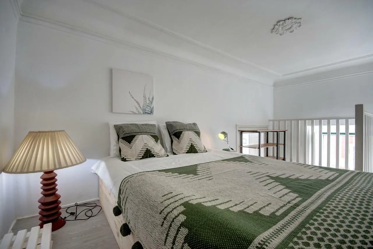 Prince De Luxo Hotel Lisbona 0*,  Portogallo